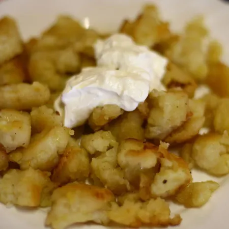 Pensiune Centrum Etterem Es Panzio 3*