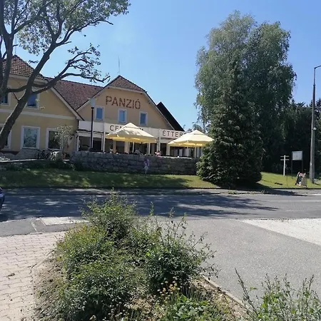 Centrum Etterem Es Panzio