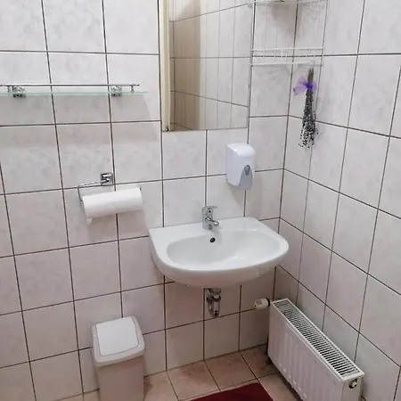 Centrum Etterem Es Panzio Guest house Oriszentpeter